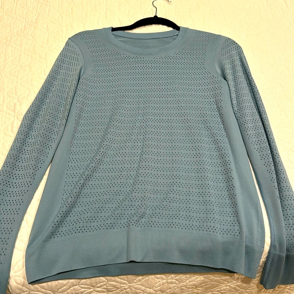 Lululemon mesh light long sleeve